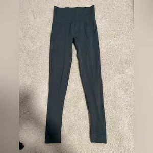 Set active scultpflex leggings; “Vegas” color; extra small.